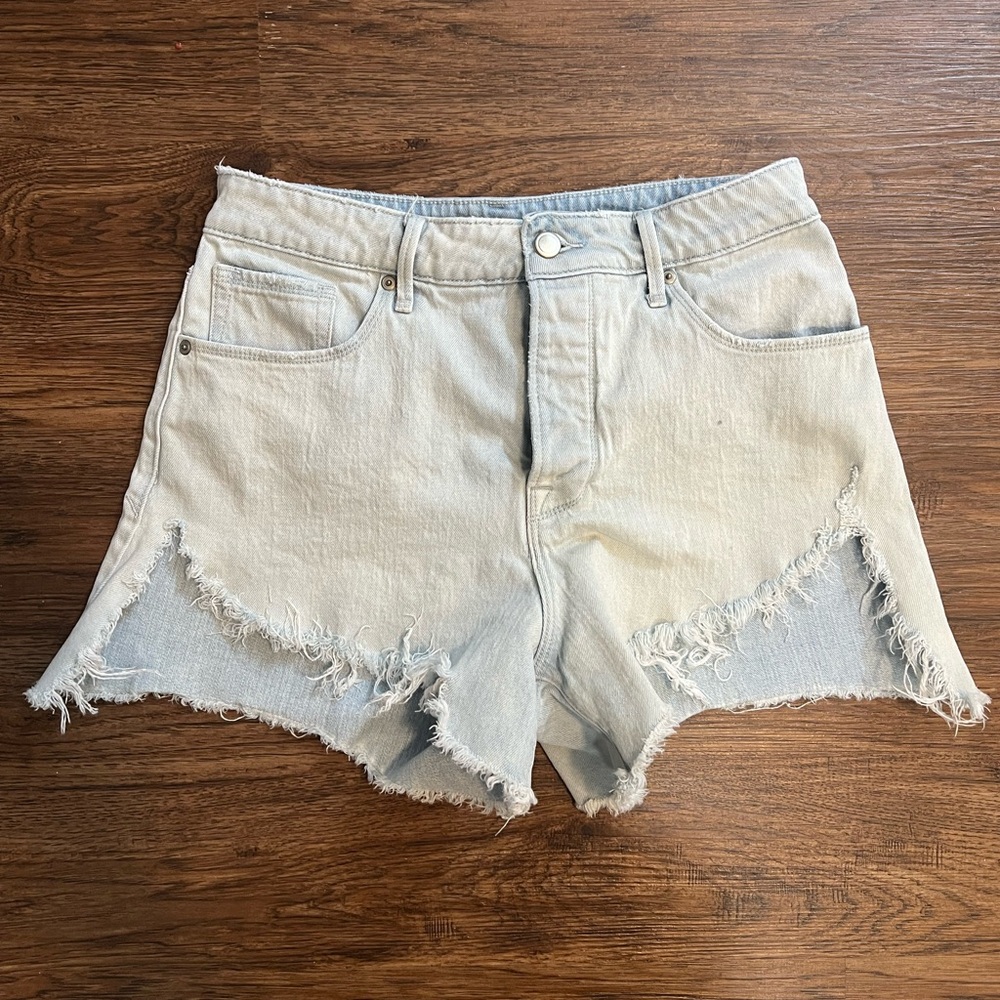 Good American denim shorts size 6